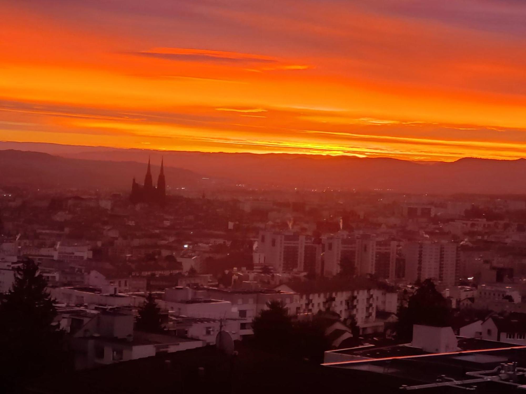 Entre Ville Et Nature - Les Hauts De Clermont Avec Garage Gratuit 외부 사진